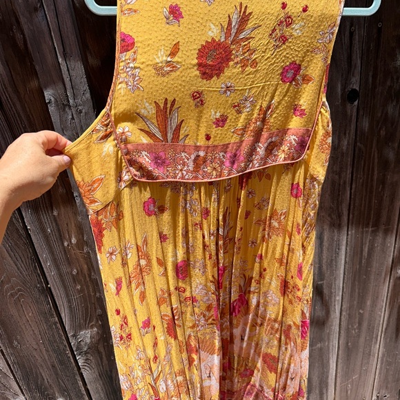 Spell Siren Song Midi in Gold - Picture 7 of 11